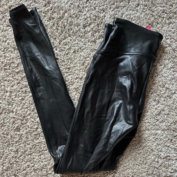 SPANX FAUX LEATHER LEGGING - Picture 1 of 3